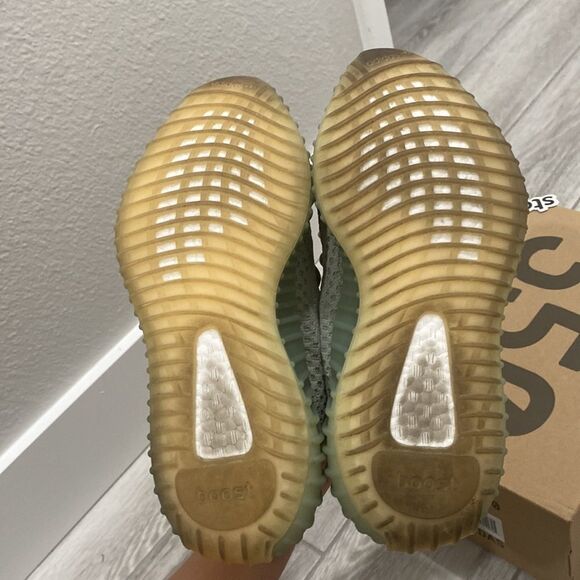 AUTHENTIC Yeezy 350 Boost Dessert Sage with reflective strip size 5.5 - Picture 5 of 5